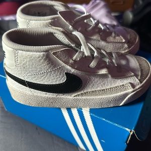 Nike Blazer Mid '77 White Black Sail DA4088-100 Toddler Size 10C